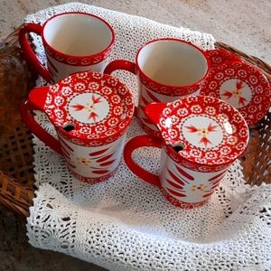 SET OF 4 - Temptations 14oz Mugs w/ lids